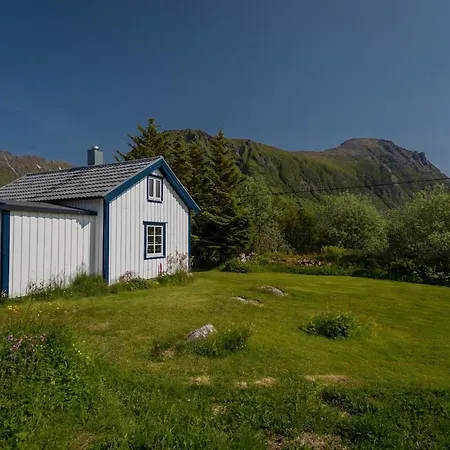 Peaceful Retreat In Lofoten Feriehus Vestvagoy