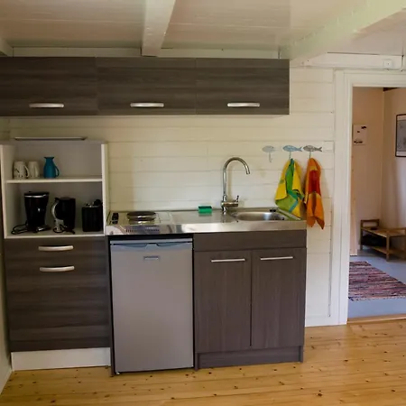 Peaceful Retreat In Lofoten Feriehus